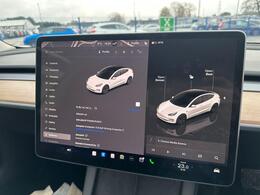 Tesla Model 3 AF72VGV