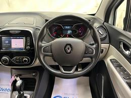 Renault Captur EK69YKP