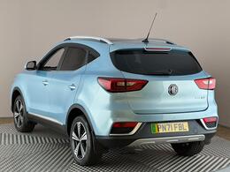 MG MG ZS PN71FBL