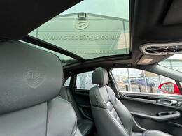 Porsche Macan AO71DYB