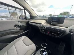 BMW i3 YB66VSA