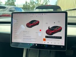 Tesla Model 3 GJ71UFB