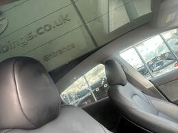 Tesla Model Y NJ73VKD