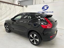 Volvo XC40 YT22VKE
