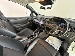 Nissan Leaf ST69WUU