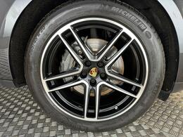 Porsche Macan LJ20WHU