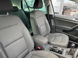 Volkswagen Golf VE69NKS
