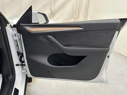 Tesla Model Y MW22ZYE