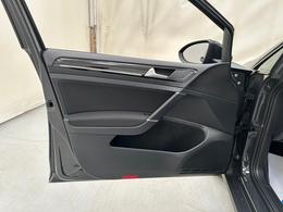 Volkswagen Golf MW67FMC