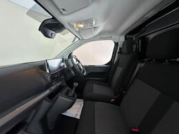 Vauxhall Vivaro DS74OKU