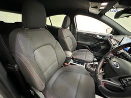 Ford Focus YJ68UAF