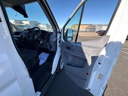 Ford Transit LB17SOC