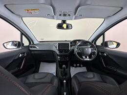 Peugeot 208 RK17OPU