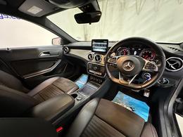Mercedes-Benz GLA LR69ZXJ