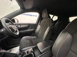 Volvo XC40 YT22VKE