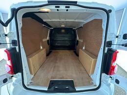 Vauxhall Vivaro MJ69FPE
