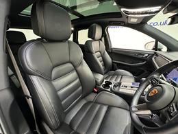 Porsche Macan SM22PHN