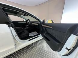 Tesla Model 3 AF72VVL