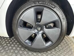 Tesla Model 3 AF72VLG