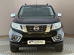Nissan Navara WJ68YNW