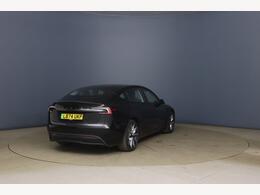 Tesla Model 3 LB74UKP