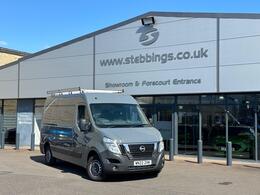 NISSAN Interstar 