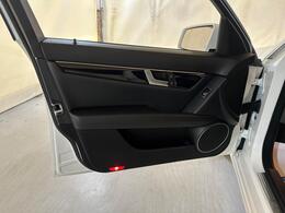 Mercedes-Benz C Class OY14GVO