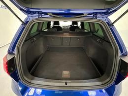Volkswagen Golf YE70AZG