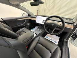 Tesla Model 3 YH21MYD