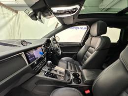 Porsche Macan SM22PHN