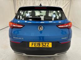 Vauxhall Grandland X FE19SZZ