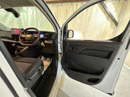 Vauxhall Vivaro DN24YLM
