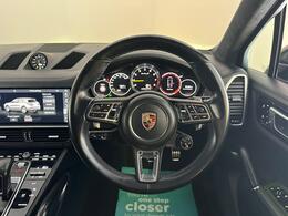 Porsche Cayenne SW69BKY