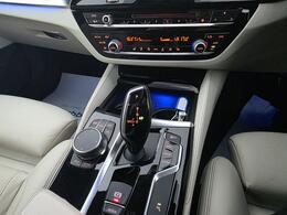 BMW 5 Series YK18JUW