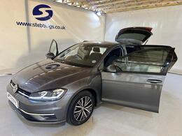 Volkswagen Golf AE67OET
