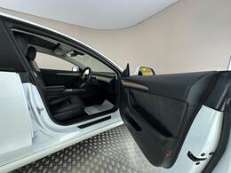 Tesla Model 3 AF72VOA