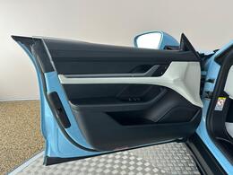 Porsche Taycan LV71XCL