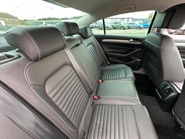 Volkswagen Passat YE70PYB