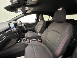 Ford Focus YJ68UAF
