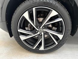 Volvo XC40 YM70MTZ