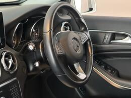 Mercedes-Benz GLA YG68UZR