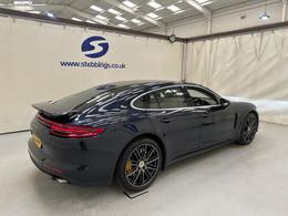 Porsche Panamera LA17VFV