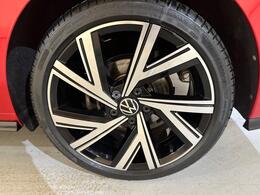 Volkswagen Golf AO22OUP