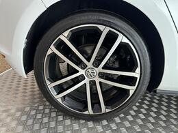 Volkswagen Golf DT66RVJ