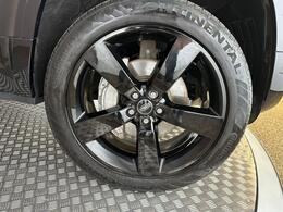 Land Rover Defender 90 GX74TZE