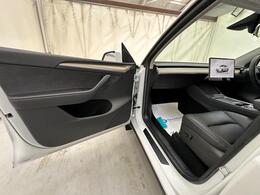 Tesla Model Y MW22ZYE