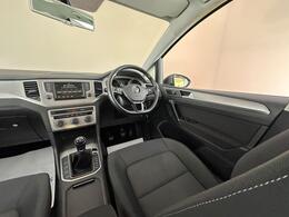 Volkswagen Golf SV GJ16KYG