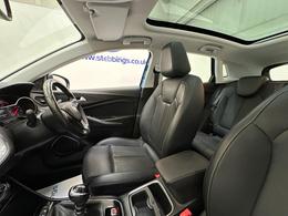 Vauxhall Grandland X FE19SZZ