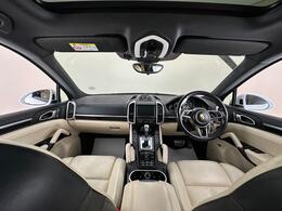 Porsche Cayenne LT65GWL