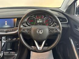 Vauxhall Grandland X DY68ZWW